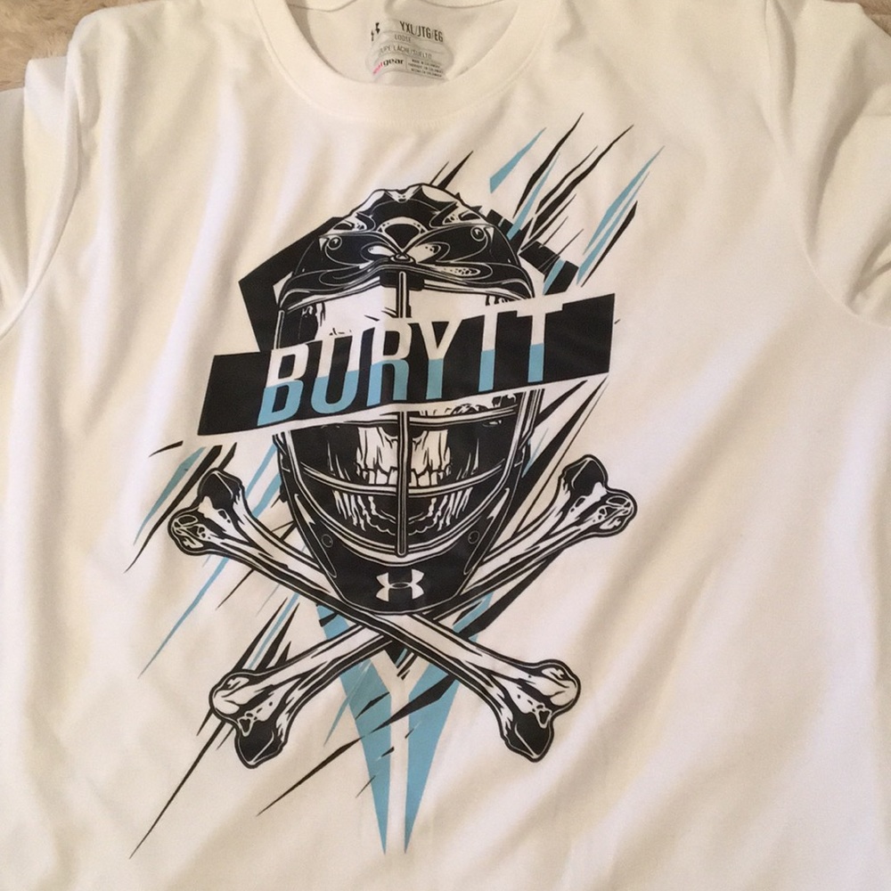 White lacrosse under armour shirt